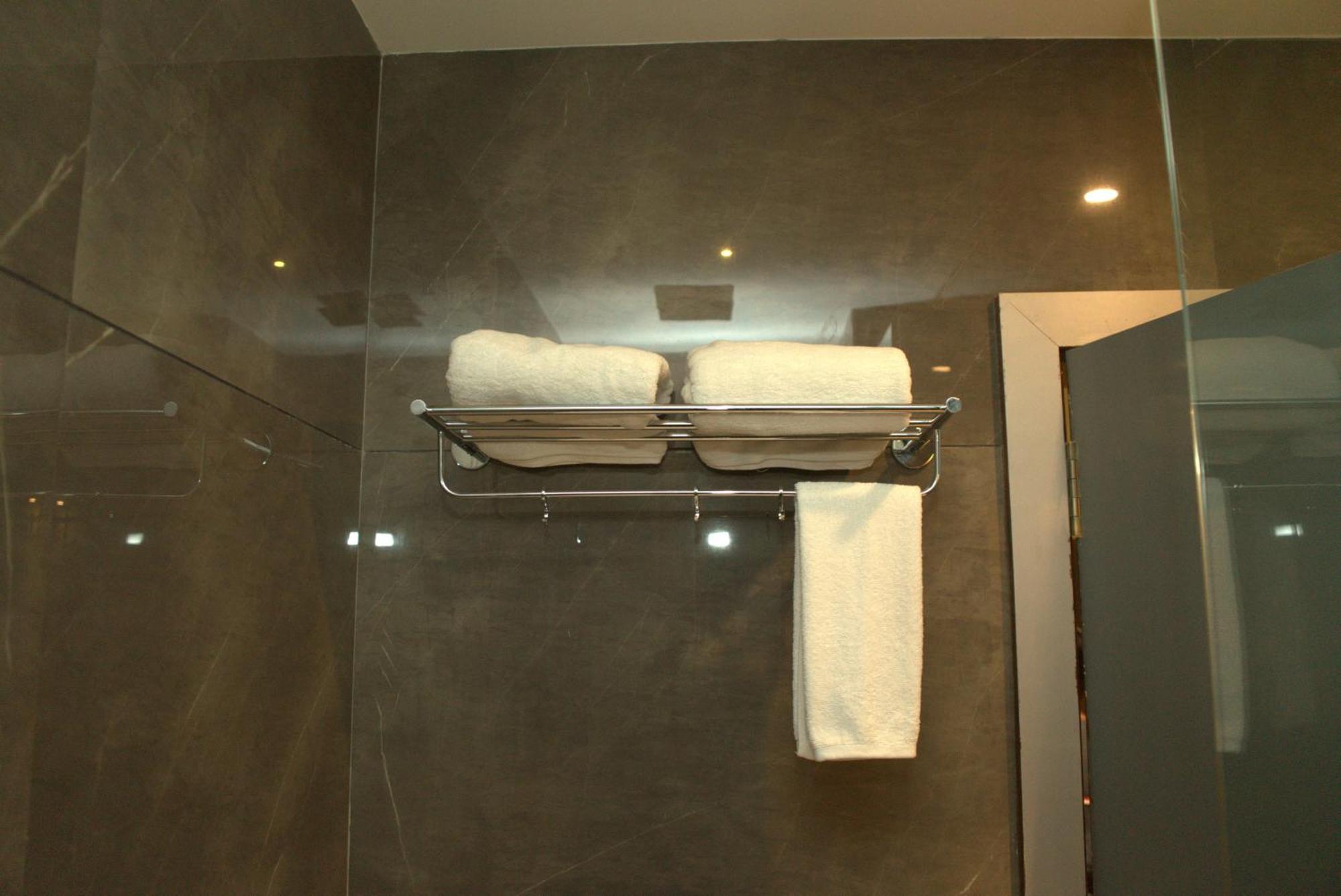 Hotel Tanisha Kishanganj Dış mekan fotoğraf