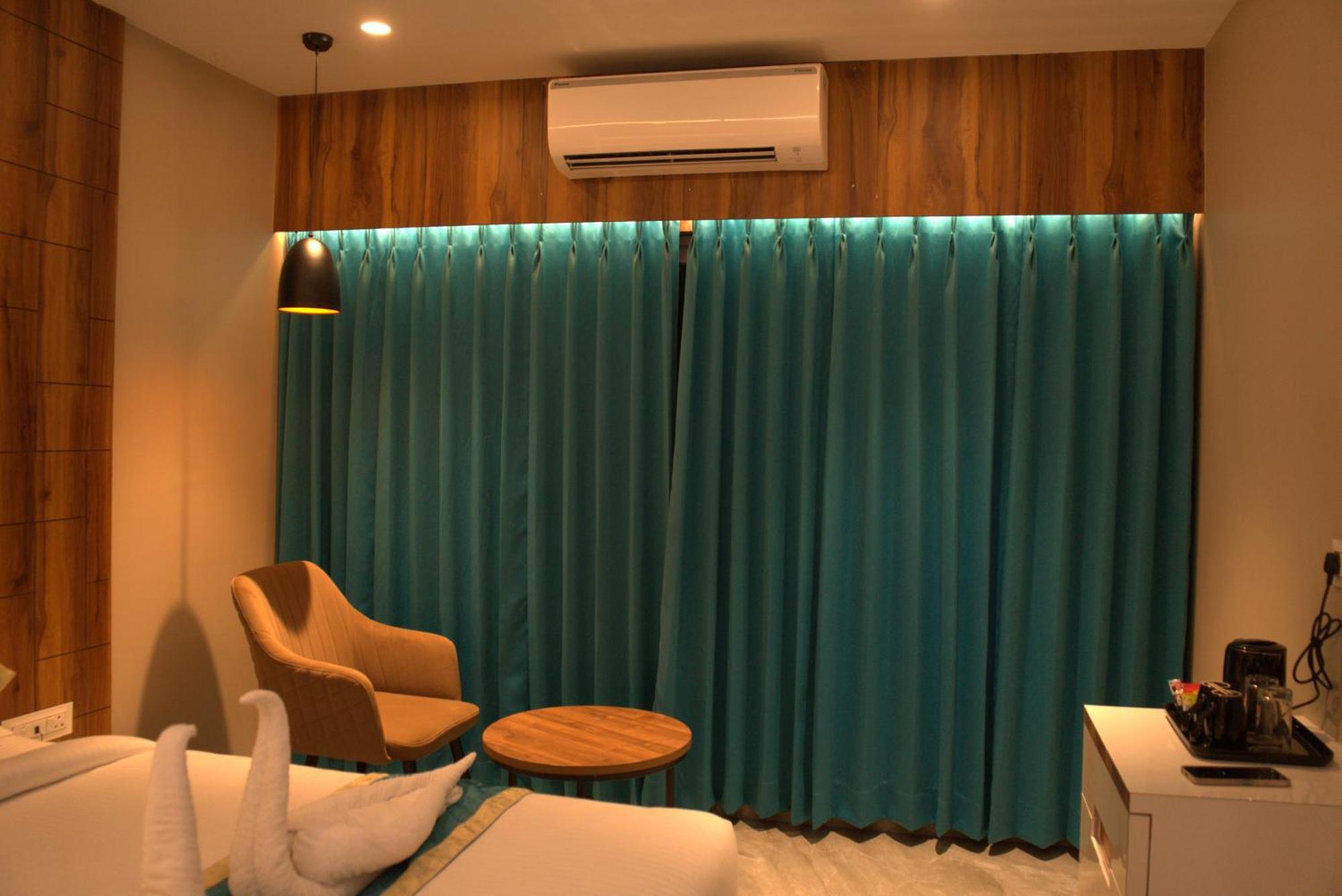 Hotel Tanisha Kishanganj Dış mekan fotoğraf